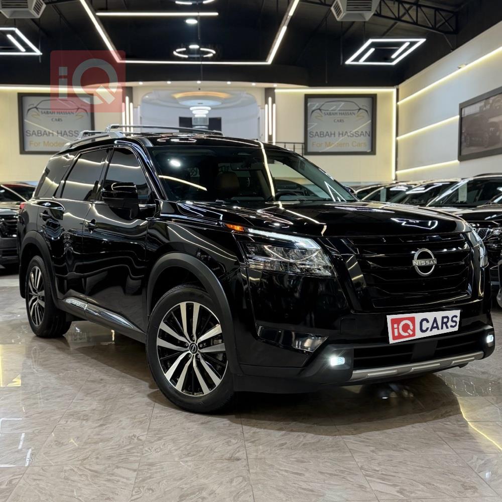 نیسان پاسفایندەر